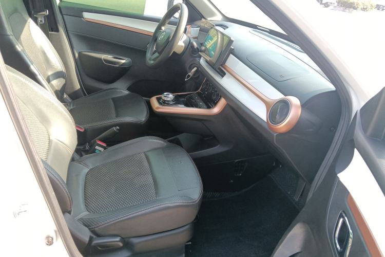 Used Dongfeng NAMMI BOX 2022 Chasing Wind Edition 331 km Standard Model
