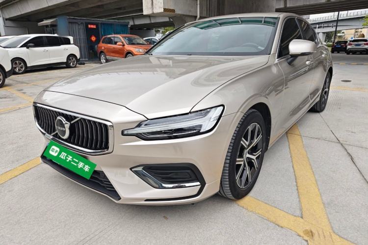 Used Volvo S60 2024 B4 Zhiyi Luxury Edition