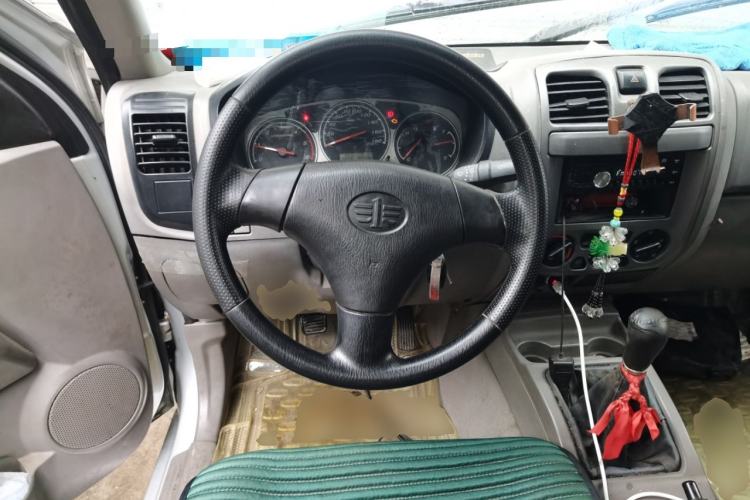 Used FAW Kuncheng 2013 2.2L Elite Edition