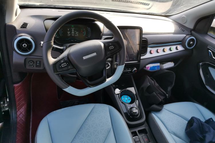 Used Chery Little Ant 2022 Updated Version Sweet Pink Edition Full-Sugar Version 55kW 408km Range (Triple-Lithium Battery) Center Console