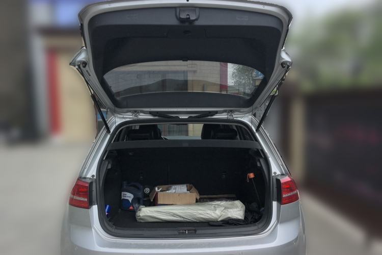 Used Volkswagen Golf 2015 1.4TSI Automatic Luxury Model Trunk