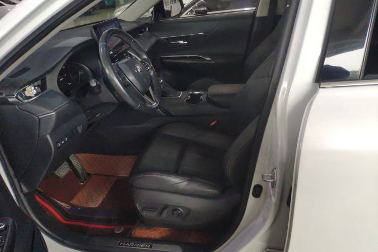 Used Toyota Harrier 2022 2.0L CVT Two-Wheel Drive Deluxe Edition