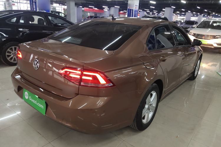 Used Volkswagen Lamando 2017 230TSI DSG Fashion Edition
