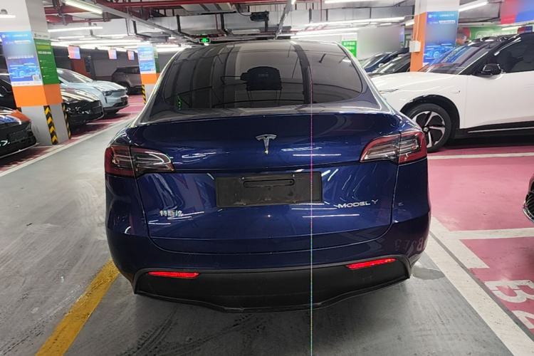 Used Tesla Model Y 2021 Long-Range All-Wheel-Drive Version