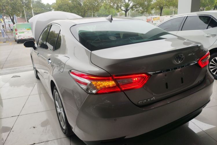 Used Toyota Camry 2021 2.0G Luxury Edition Exterior 2