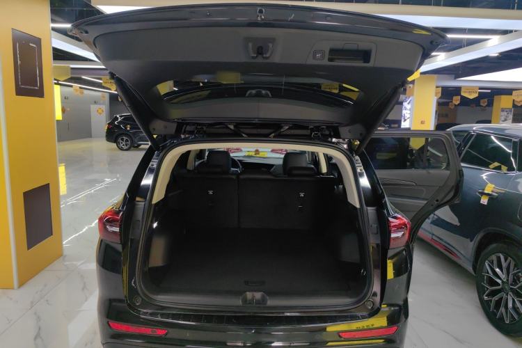 Used Buick Envision 2023 Encore Plus 652T Five-Seat All-Wheel-Drive Luxury Model
