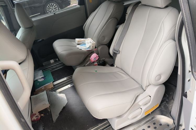 Used Toyota SIENNA  Left Rear Seat