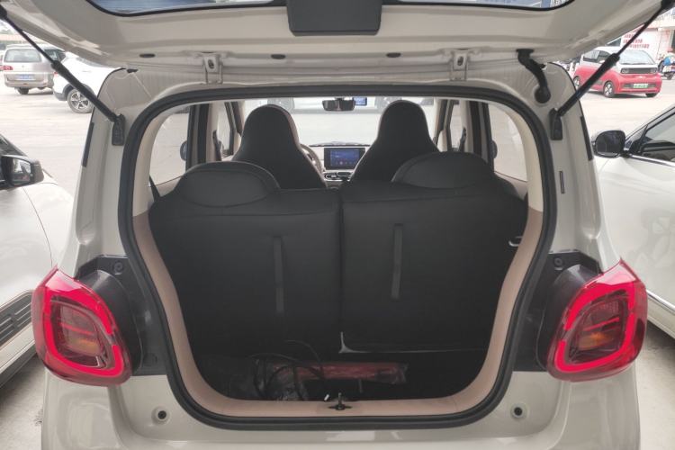 Used Wuling Hongguang MINIEV 2025 Four-Door Version Zhenxiang+ Edition Trunk
