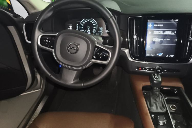 Used Volvo S90 2018 T4 Zhiyuan Edition