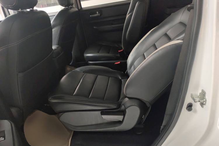 Used Wuling Hongguang PLUS 2019 1.5T Manual Luxury 7-Seater