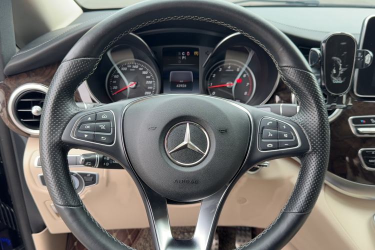 Used Mercedes-Benz V-Class 2018 V 260 Prestige Edition China VI