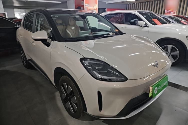 Used Wuling Bingo S 2025 Model 325km Deluxe Edition Front Right 45 Deg