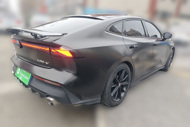 Used Changan UNI-V 2022 1.5T Prestige Version