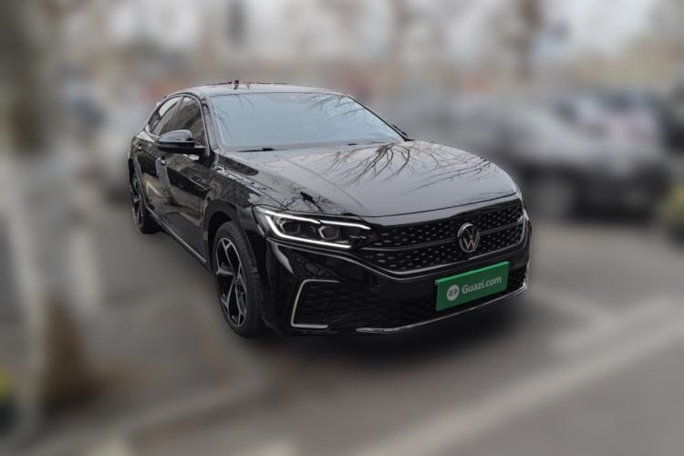 Used Volkswagen Passat 2023 Restyled 330TSI Starry Luxury Edition
