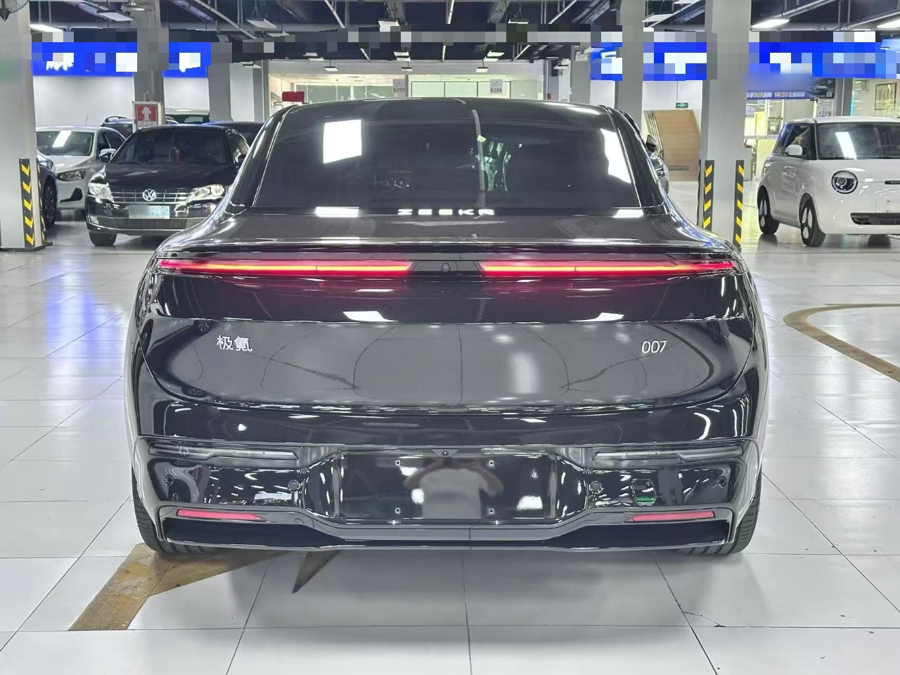 Zeekr 007 2026 Model Rear-Drive Max Version 75 kWh — снимка 5