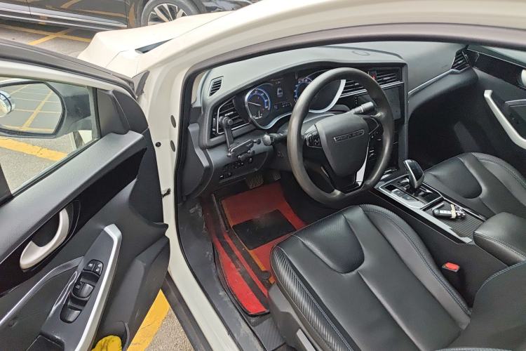 Used Venucia D60EV 2022 Standard Range Smart Drive Version Driver Seat