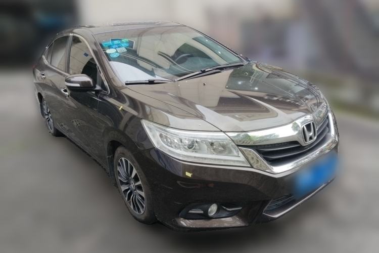 Used Honda Crider 2013 1.8L automatic luxury edition Front Right 45 Deg