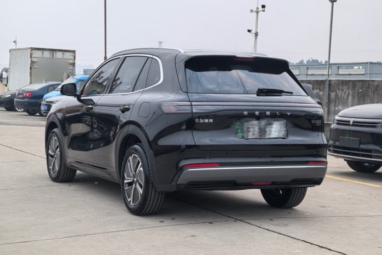 Used Geely Galaxy Xingjian 7 EM-i 2025 120km Exploration+ Version
