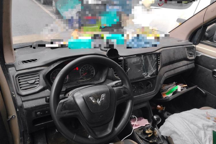 Used Wuling Hongguang V 2019 1.5L Jingqu Version China VI LAR