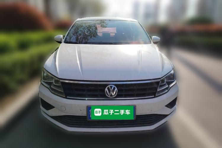 Used Volkswagen Jetta 2017 1.4L Manual Fashion Edition
