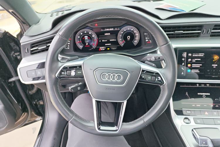 Used Audi A6L 2022 40 TFSI Luxury Dynamic Model Steering Wheel