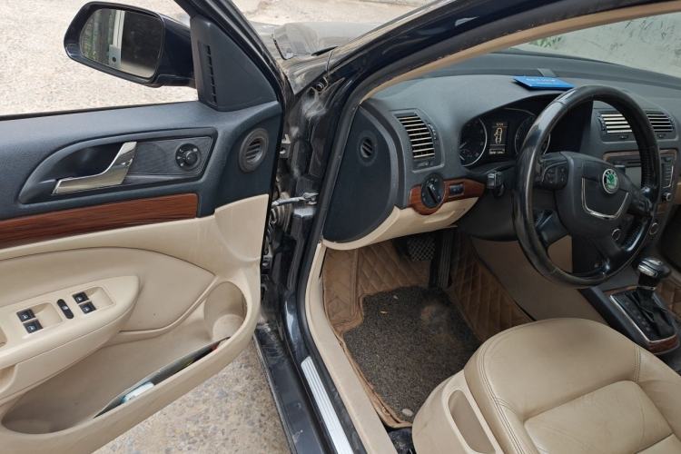 Used Skoda Octavia 2012 1.4TSI DSG Elegance Edition Driver Seat