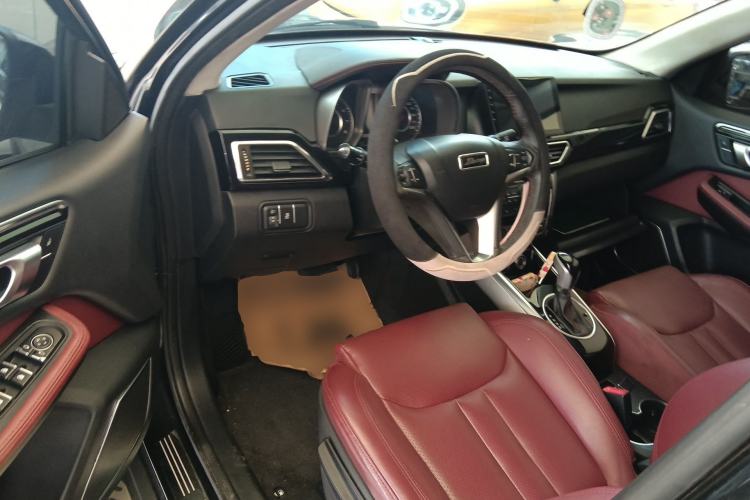 Used Zotye Domy X5 2017 Upgraded Model 1.5T CVT ZhiXian Edition Driver Seat