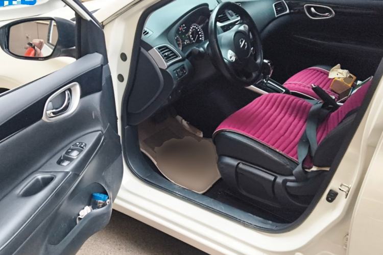 Used Nissan Sylphy 2019 1.6XV CVT Smart Connect Luxury Edition China VI Standard Driver Seat