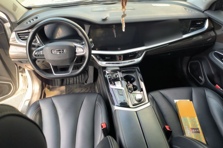 Used Geely Auto Emgrand GT 2021 1.8T Flagship Edition+ Center Console