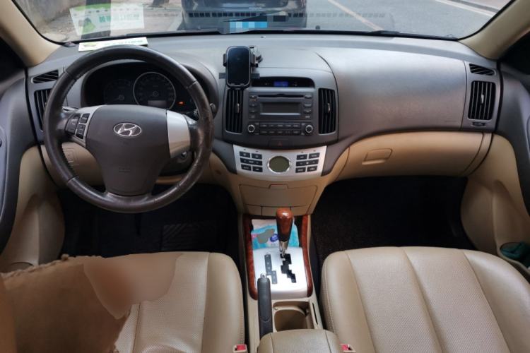 Used Hyundai Celesta 2010 1.6L AT GLS
