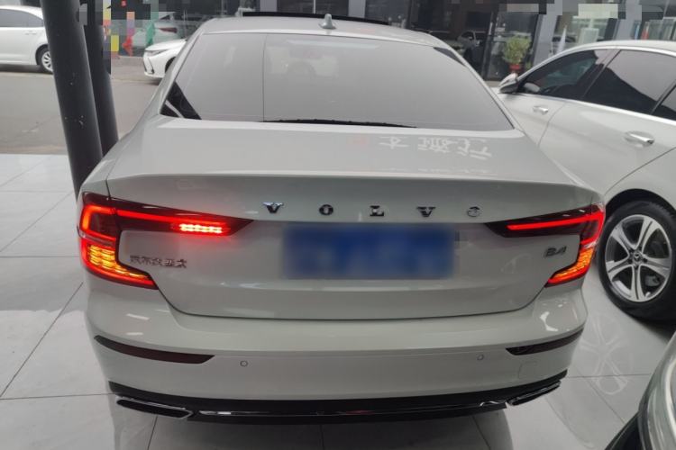 Used Volvo S60 2022 B4 Zhiyi Luxury Edition