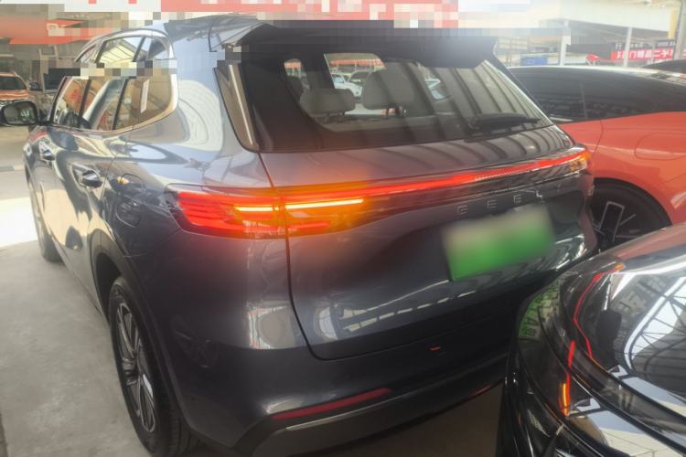 Used Geely Galaxy Xingjian 7 EM-i 2025 120km Launch+ Version
