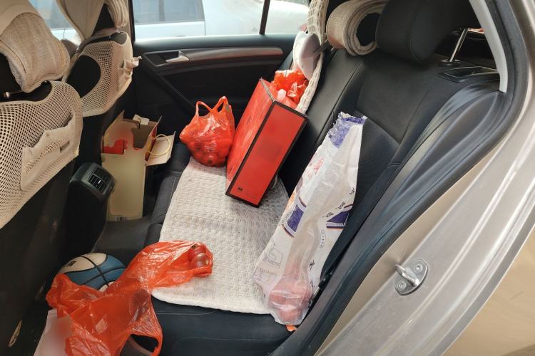 Used Volkswagen Golf 2016 1.6L Automatic Fashion Model Left Rear Seat