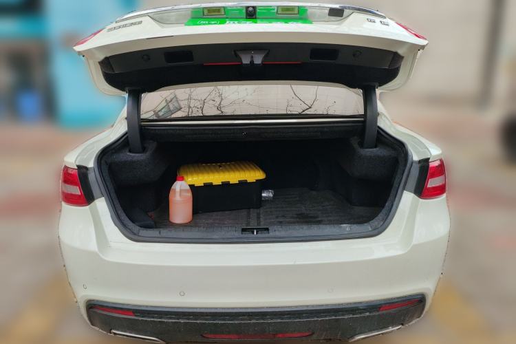 Used Geely Auto Emgrand GT 2015 1.8T Flagship Model
