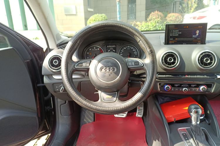 Used Audi A3 2014 Limousine 35 TFSI Automatic Comfort Model