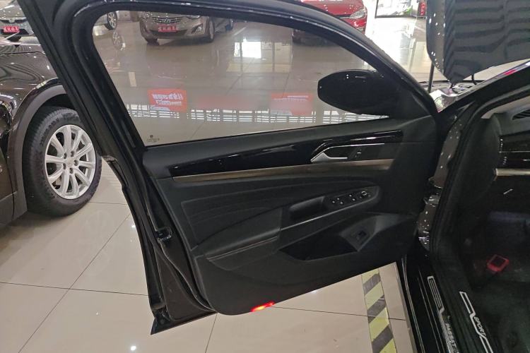 Used Volkswagen Passat 2020 Facelift 330TSI Elite Edition China VI Standard