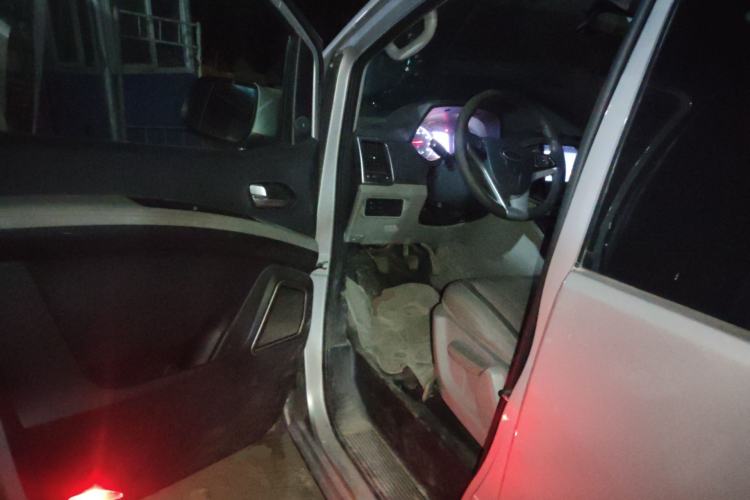 Used JAC Refine M4 2016 2.0L Manual Luxury Smart Version
