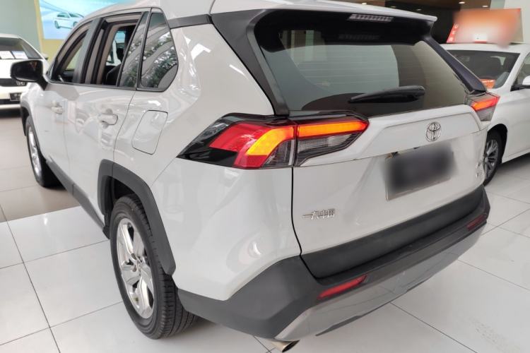 Used Toyota RAV4 2020 2.0L CVT Two-Wheel Drive Fashion PLUS Edition
