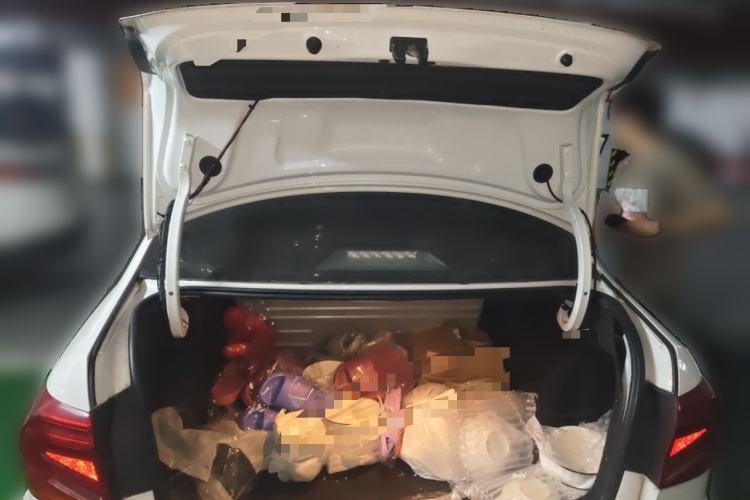 Used Volkswagen Jetta 2017 1.5L Automatic Fashion Model Trunk