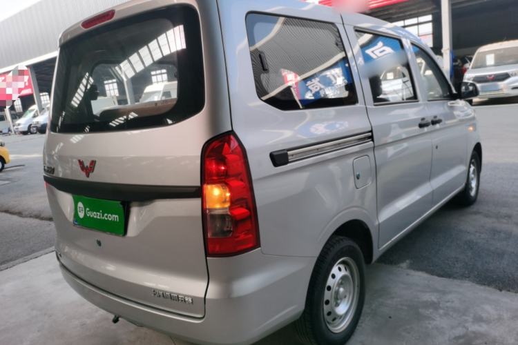 Used Wuling Hongguang V 2022 1.5L Jingqu Version Hydraulic Power Steering LAR