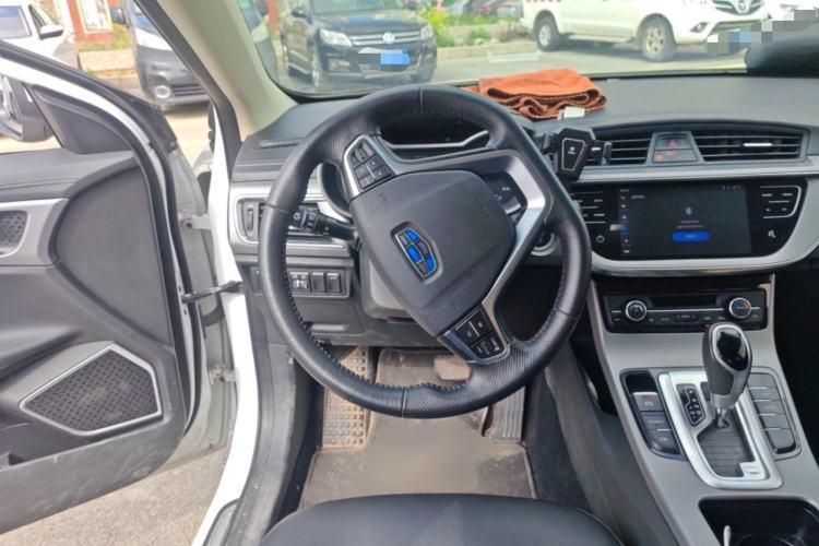 Used Geely Auto Emgrand GL 2018 1.8L DCT Elite Smart Connectivity Version
