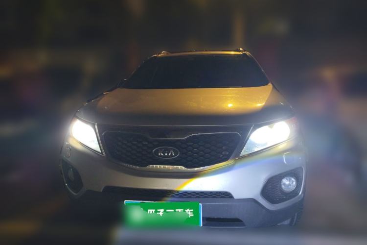 Used Kia Sorento 2009 2.4L Luxury Edition Front