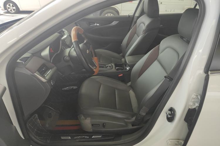 Used Chevrolet Malibu 2018 530T Automatic Luxury Edition Left Front Seat