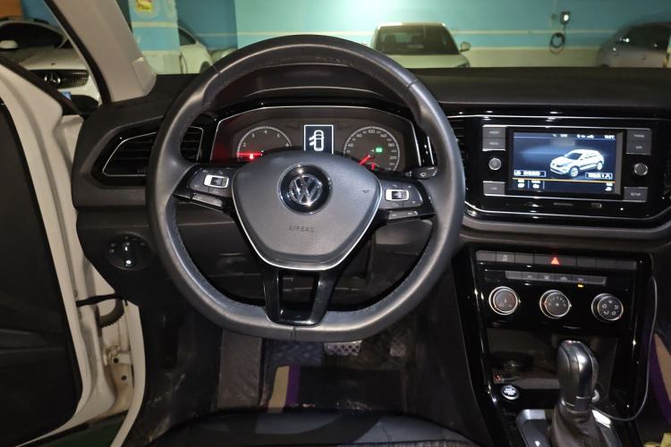 Used Volkswagen T-ROC 2018 280TSI DSG Two-Wheel-Drive Comfort Version China V Standard
