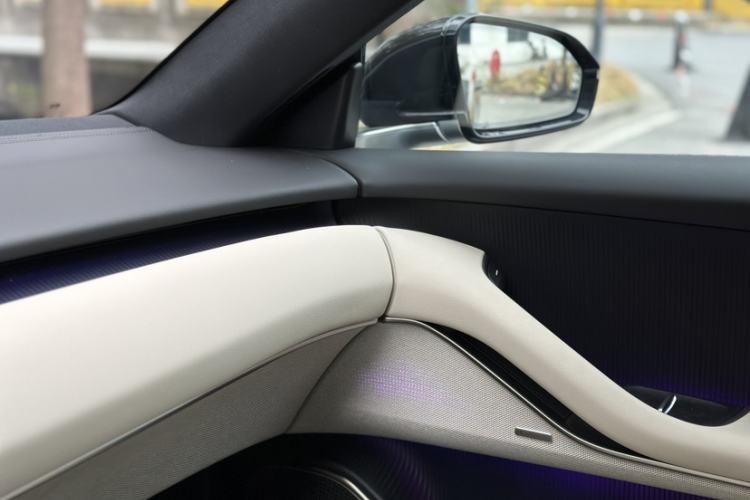 Used Nio ET5T 2025 75 kWh Touring Interior 8