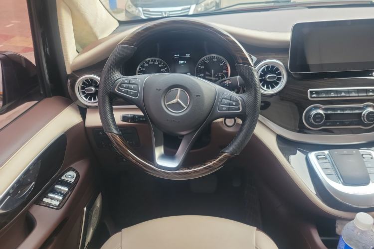 Used Mercedes-Benz Vito 2018 2.0T Business Version China VI Emission Standard
