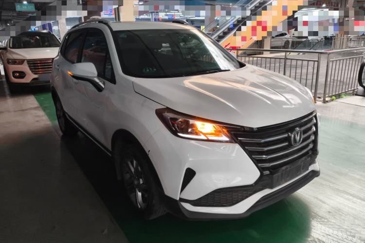 Used CHANGAN CS15 2019 1.5L Automatic Entry Model China VI Standard Exterior 1