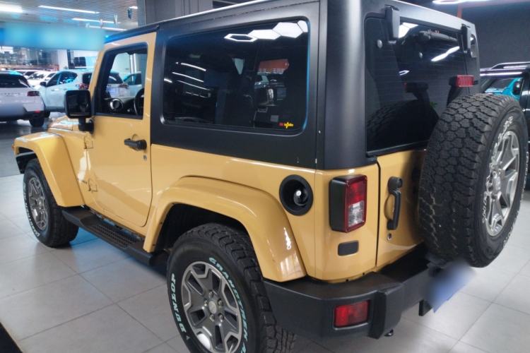 Used Jeep Wrangler 2013 3.6L Sahara two-door model