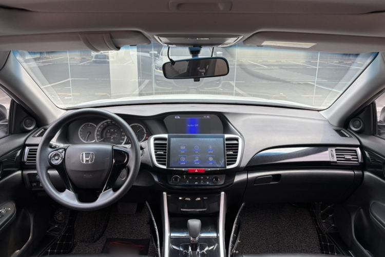 Used Honda Accord 2016 2.0L Comfort Edition
