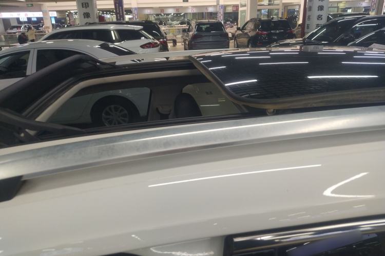 Used Volkswagen Tharu 2021 280TSI Two-Wheel-Drive Luxury Plus Edition Roof